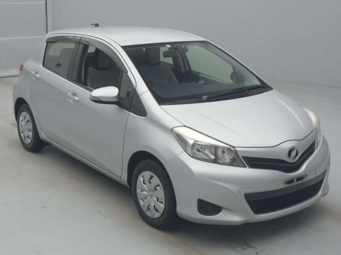 2012 Toyota Vitz KSP130[2]