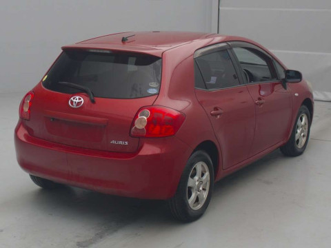 2007 Toyota Auris NZE154H[1]