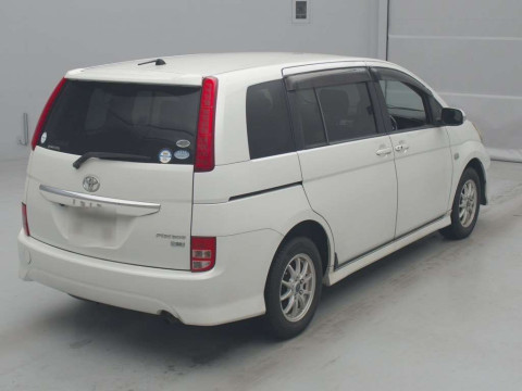 2010 Toyota Isis ZGM15W[1]