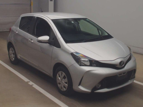 2016 Toyota Vitz KSP130[2]