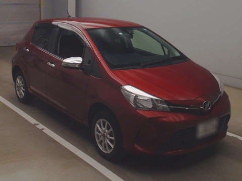 2016 Toyota Vitz NSP135[2]