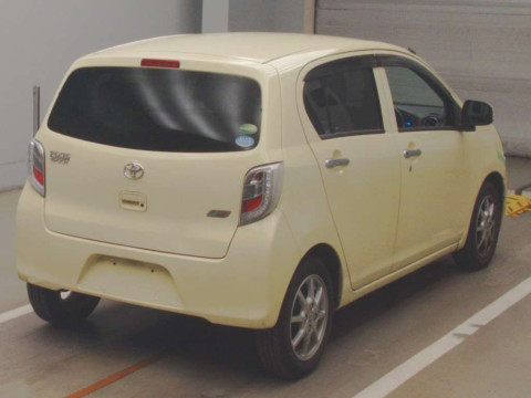 2014 Toyota Pixis Epoch LA300A[1]