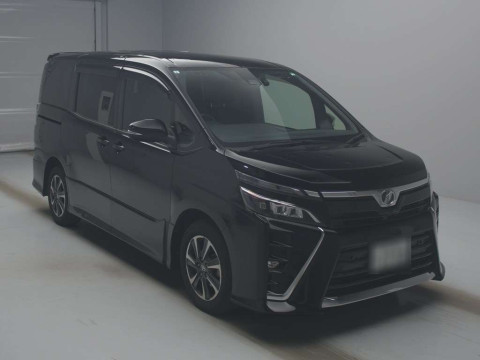 2019 Toyota Voxy ZRR80W[2]