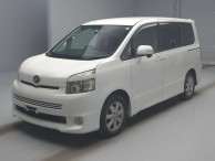 2008 Toyota Voxy