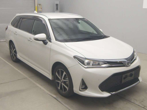 2017 Toyota Corolla Fielder NRE161G[2]