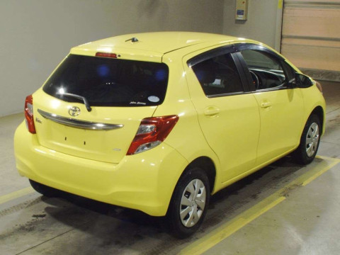 2014 Toyota Vitz NSP135[1]