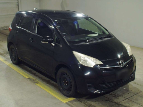 2012 Toyota Ractis NCP125[2]