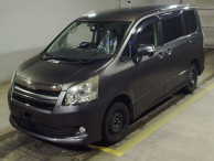 2007 Toyota Noah