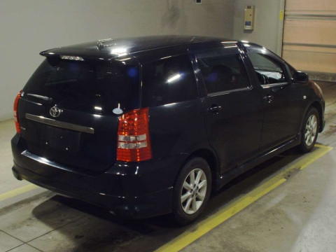 2005 Toyota Wish ZNE14G[1]