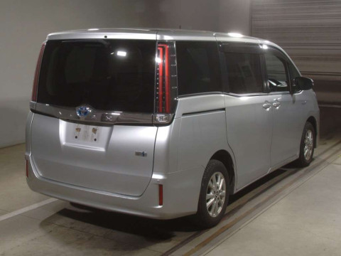 2018 Toyota Noah ZWR80G[1]