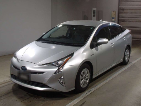 2018 Toyota Prius ZVW50[0]