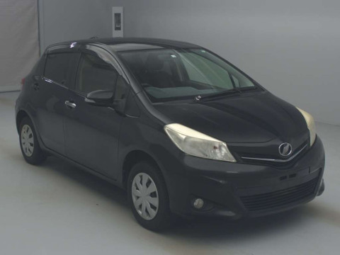 2012 Toyota Vitz NSP135[2]