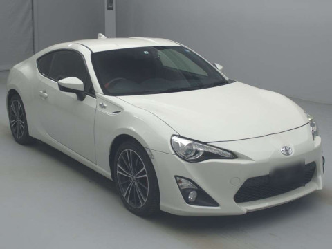 2014 Toyota 86 ZN6[2]