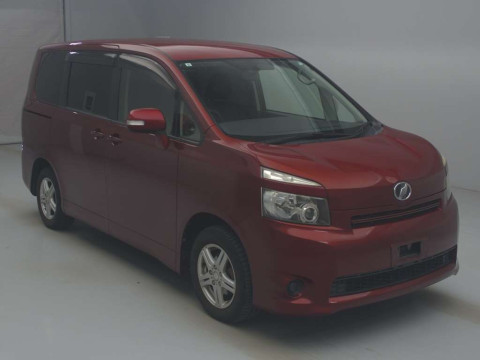 2009 Toyota Voxy ZRR70G[2]