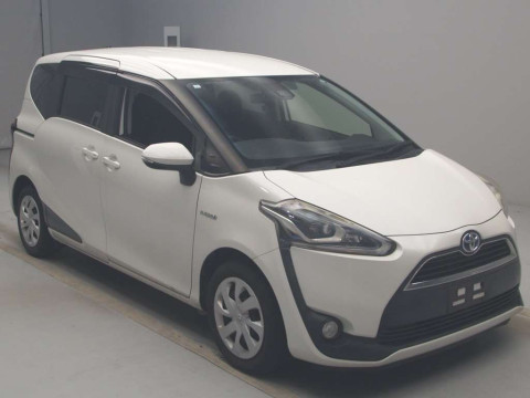 2017 Toyota Sienta NHP170G[2]