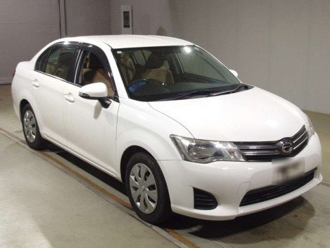 2012 Toyota Corolla Axio NZE161[2]