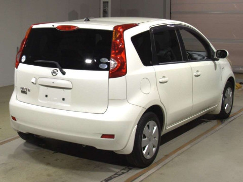 2010 Nissan Note E11[1]