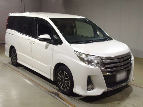 2015 Toyota Noah ZRR80W[2]