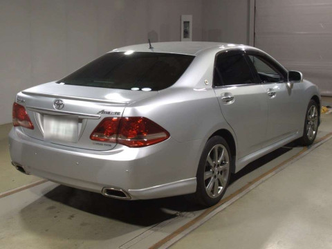 2008 Toyota Crown GRS200[1]