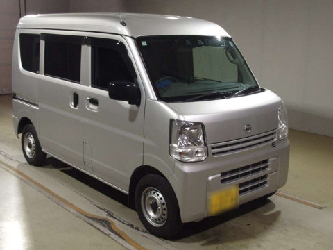 2022 Nissan NV100 Clipper DR17V[2]