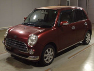 2005 Daihatsu Miragino