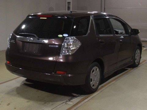 2012 Honda Fit Shuttle Hybrid GP2[1]