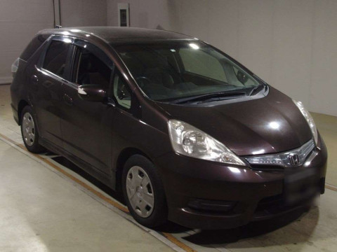 2012 Honda Fit Shuttle Hybrid GP2[2]