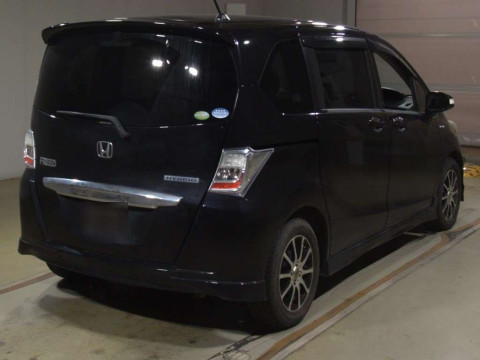 2012 Honda Freed hybrid GP3[1]