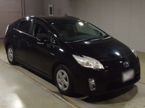 2010 Toyota Prius ZVW30[2]