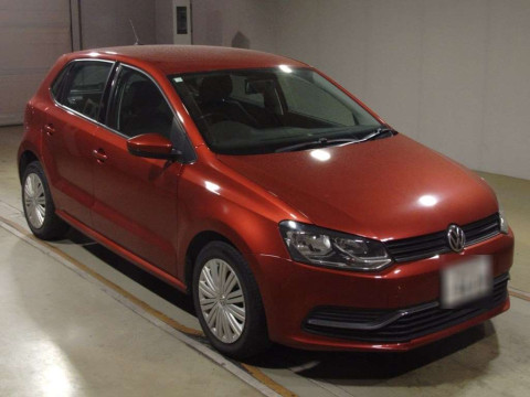 2014 Volkswagen Polo 6RCJZ[2]