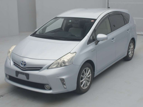 2013 Toyota Prius alpha ZVW41W[0]