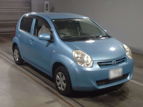 2010 Toyota Passo KGC30[2]