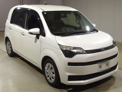 2013 Toyota Spade NCP141[2]