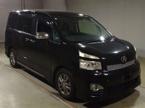 2012 Toyota Voxy ZRR70W[2]