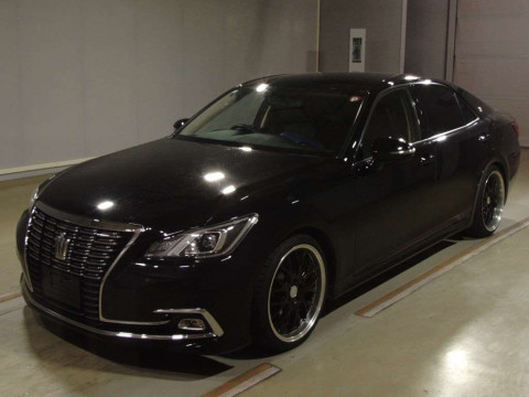 2016 Toyota Crown GRS210[0]