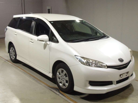 2013 Toyota Wish ZGE20G[2]