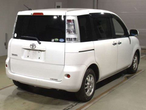 2013 Toyota Sienta NCP81G[1]