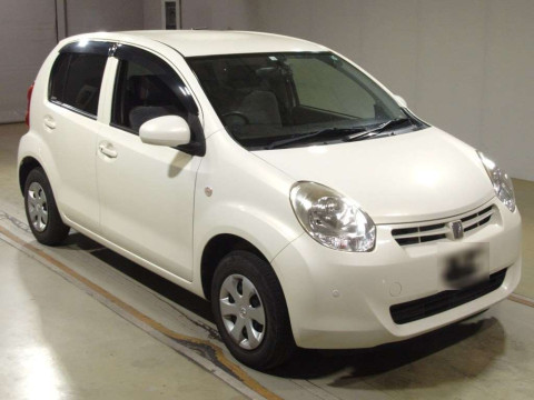 2014 Toyota Passo KGC30[2]