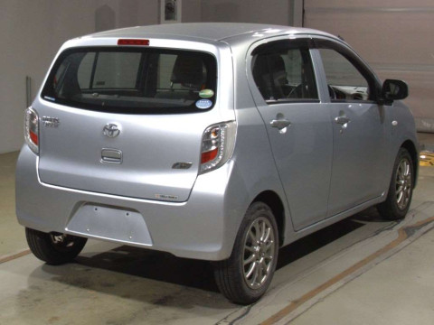 2014 Toyota Pixis Epoch LA300A[1]