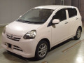 2011 Daihatsu Mira es