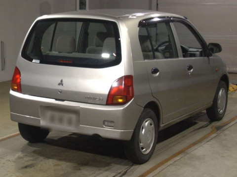 2001 Mitsubishi Minica H42A[1]