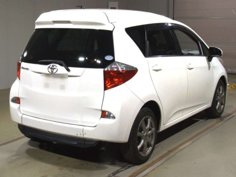 2014 Toyota Ractis NSP122[1]