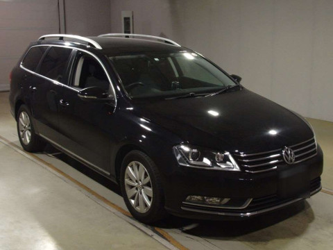 2012 Volkswagen Passat Variant 3CCAX[2]