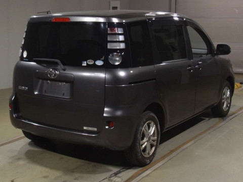 2009 Toyota Sienta NCP81G[1]