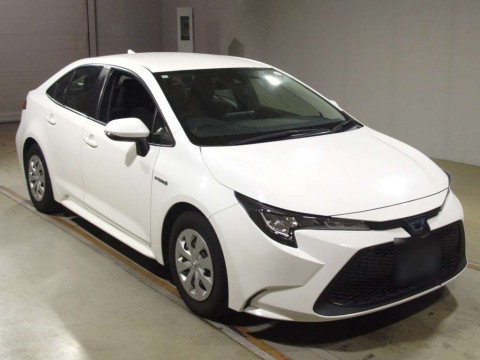 2019 Toyota Corolla Sedan ZWE211[2]