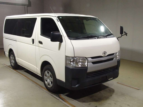 2017 Toyota Hiace Van TRH200V[2]