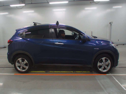 2015 Honda VEZEL RU4[2]