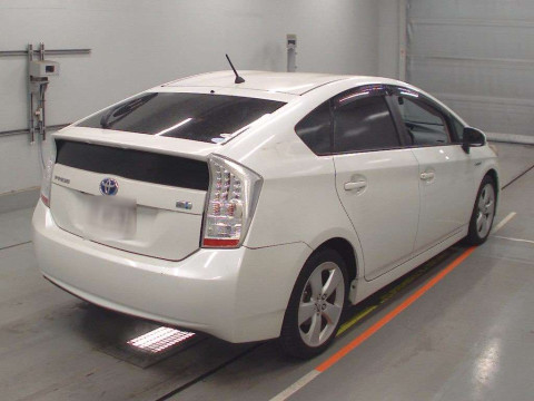 2010 Toyota Prius ZVW30[1]