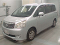 2012 Toyota Noah