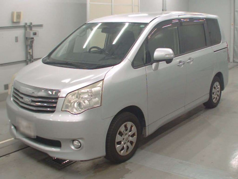 2012 Toyota Noah ZRR70G[0]